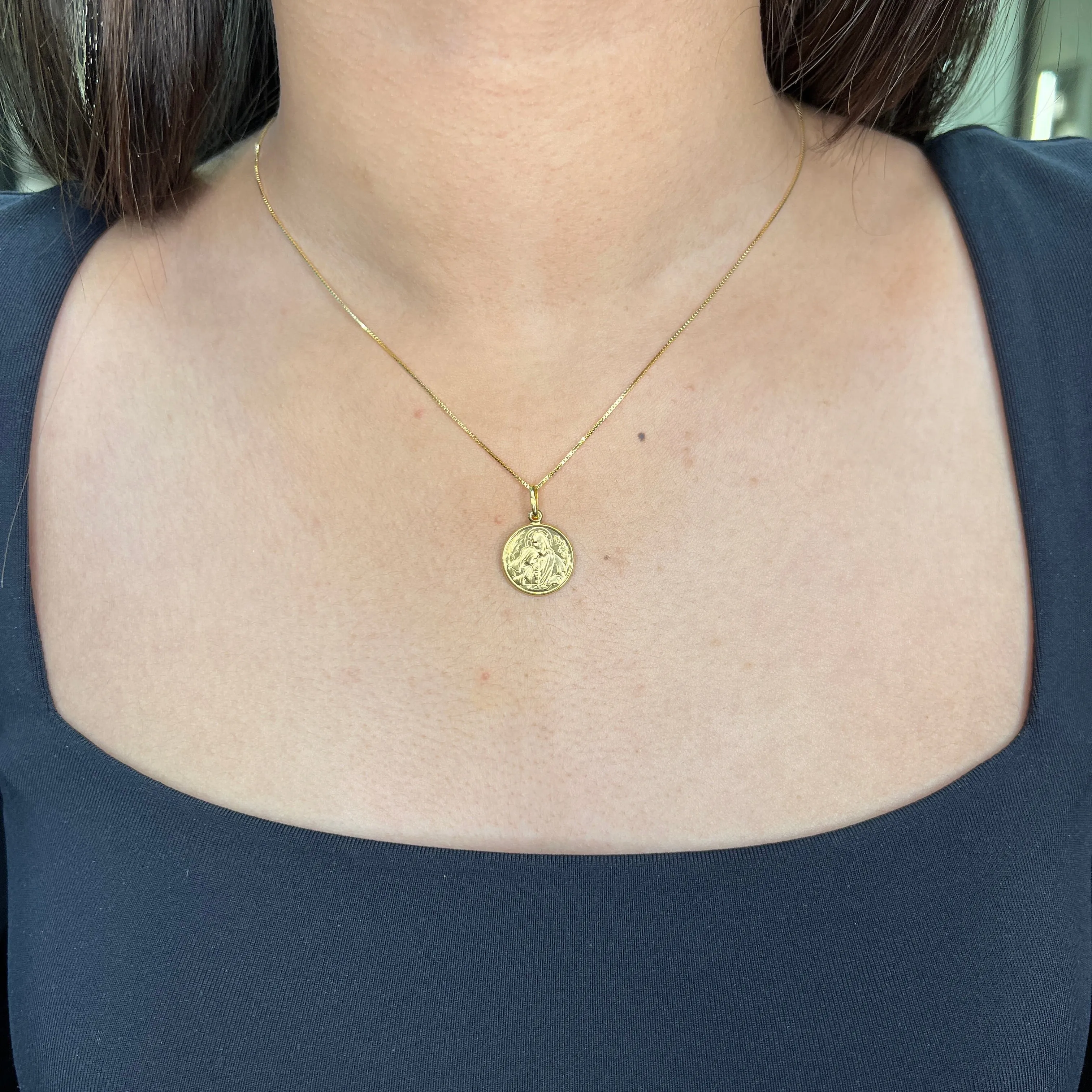 10K Yellow Gold (14mm) Communion Medallion Pendant