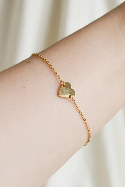 ALYSSA GOLD-PLATED HEART BRACELET