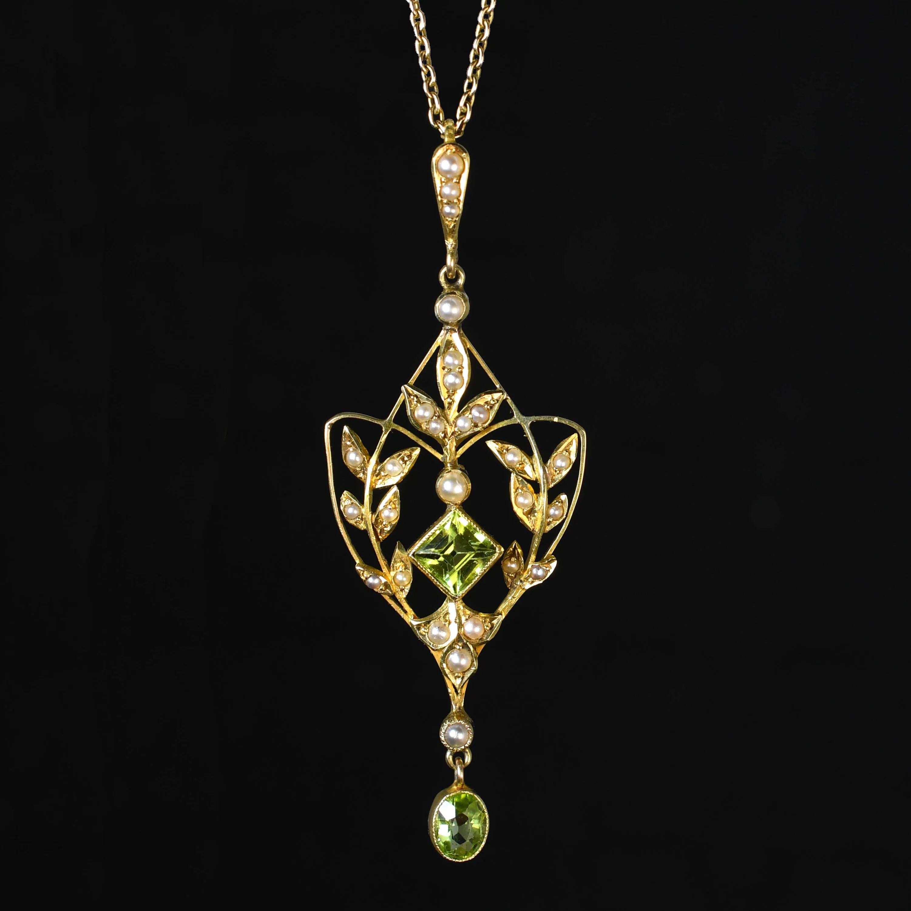 Art Nouveau Peridot & Pearl Lavaliere Pendant