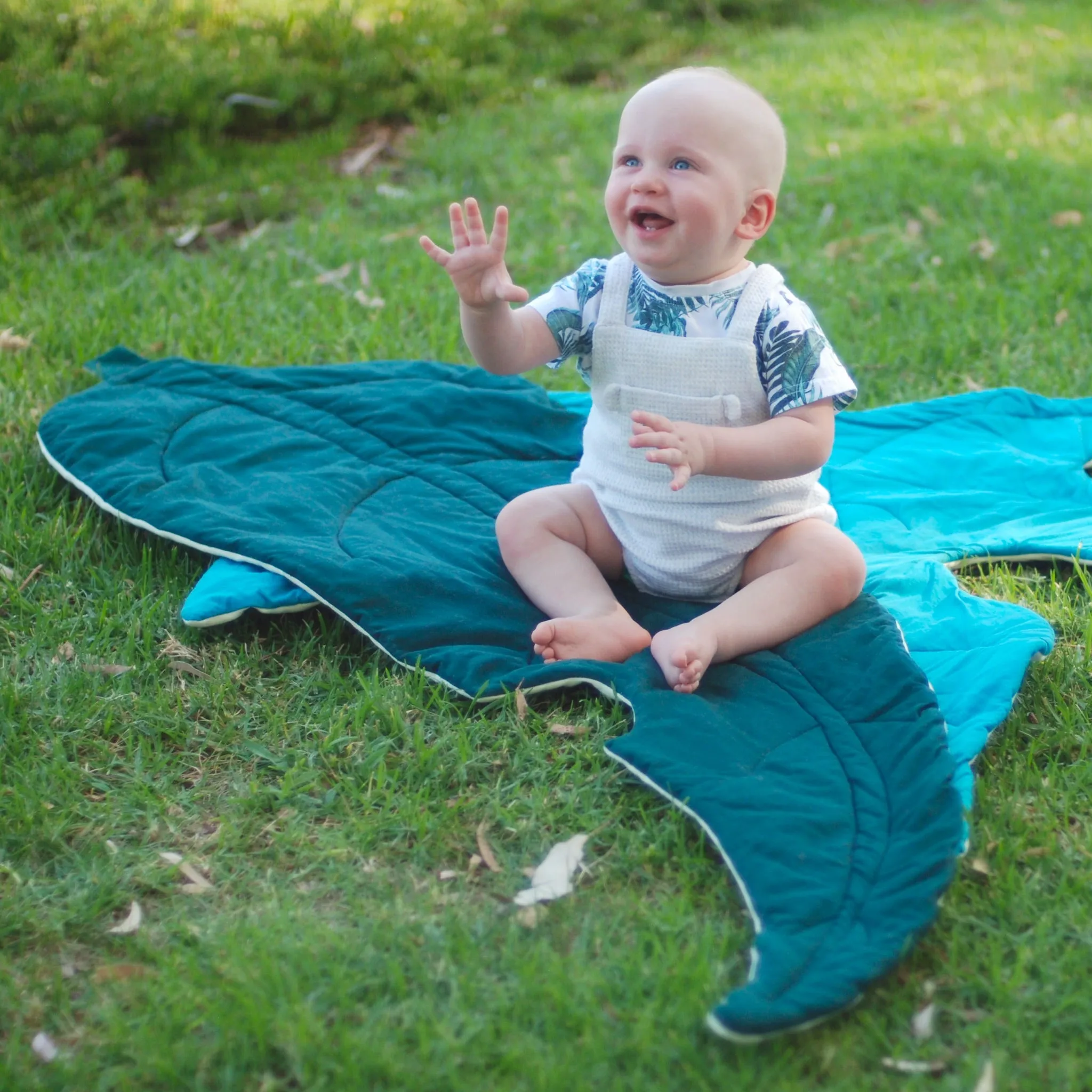 Australian Leaf Blankets Sewing Patterns ~ 5 leaf shapes in larger sizes