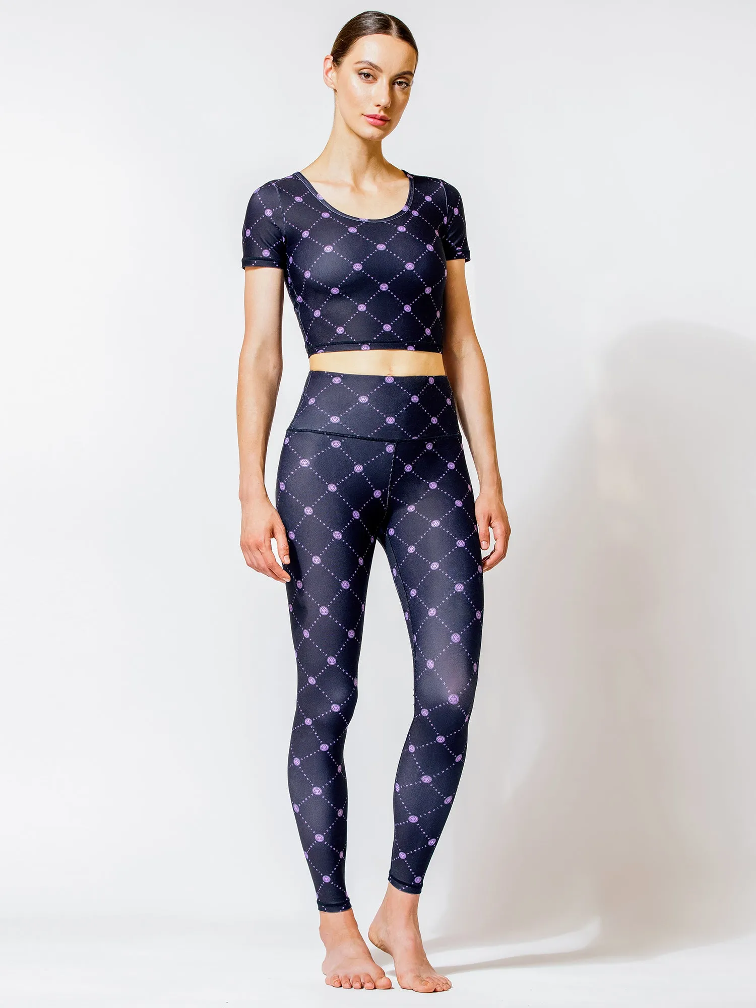 BOLD CROPPED TEE