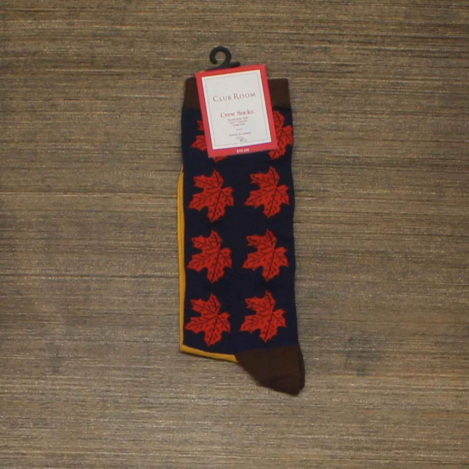 Club Room Mens Holiday Maple Leaves Crew Socks