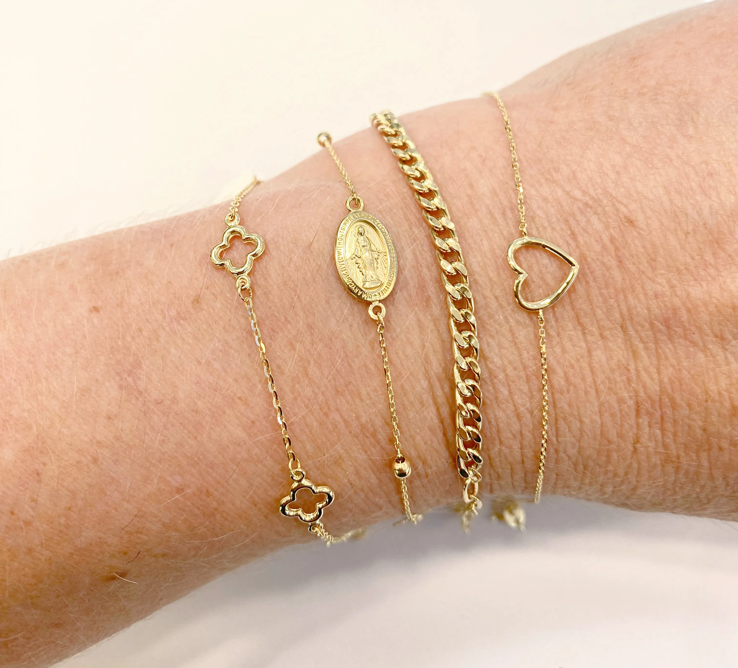 Dainty Open Heart Gold Bracelet