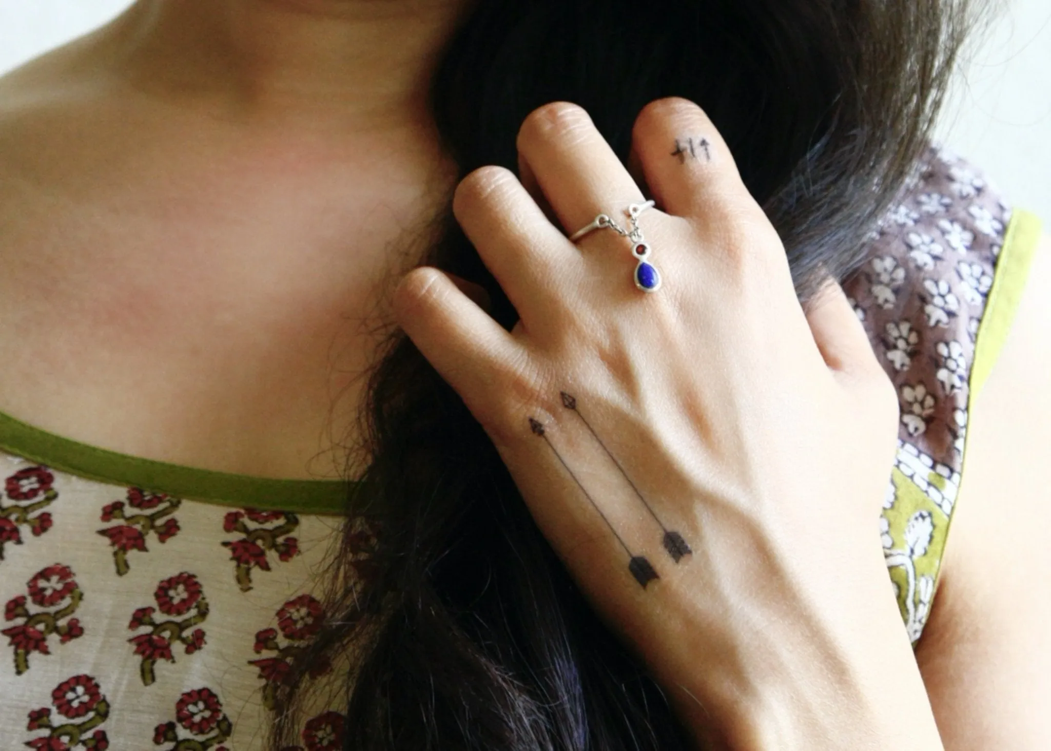 Dainty, stackable thin ring with a hanging lapis drop