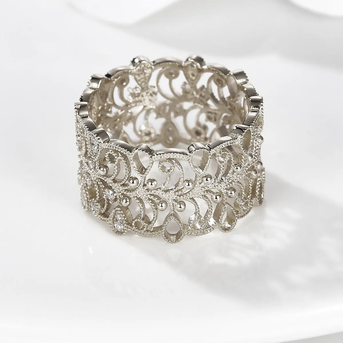 Diamond Filigree Hollow Wide Ring