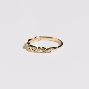 Diamond Leaf Band in 14k Gold