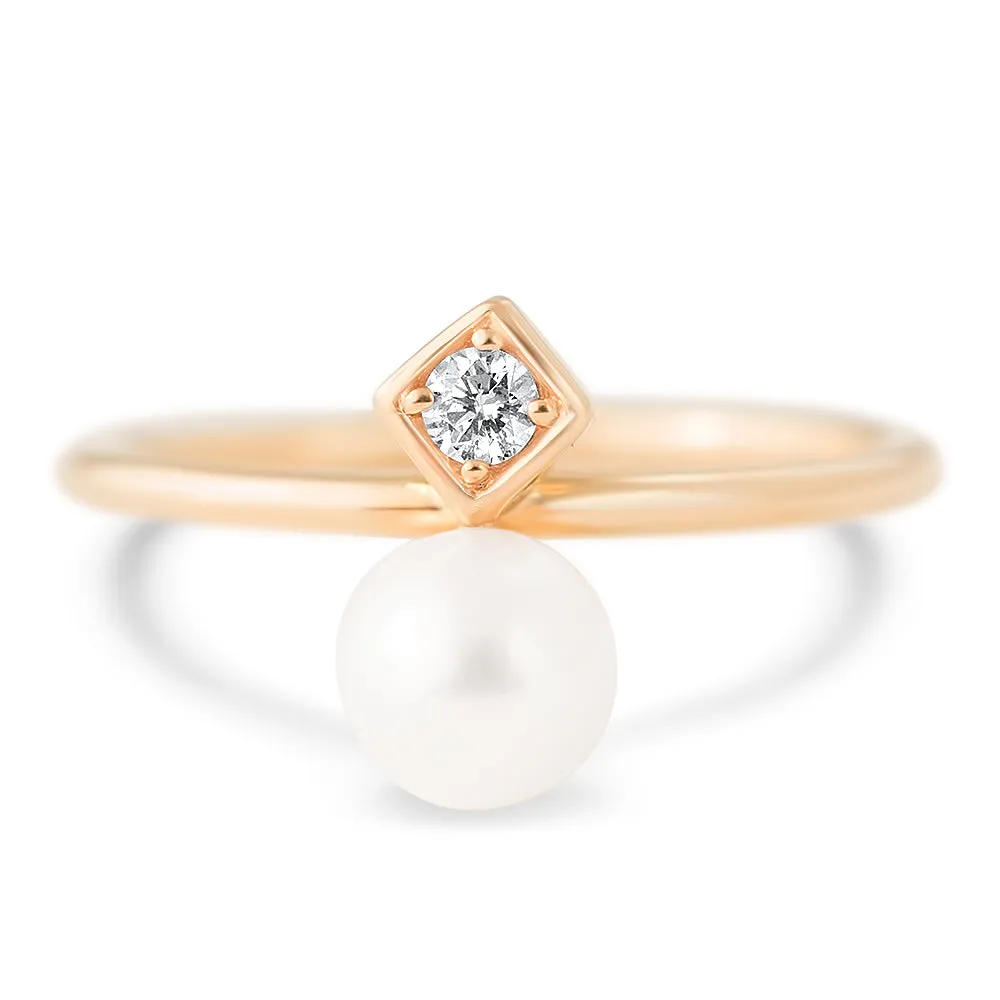 Diana Pearl and Diamond Linear Ring