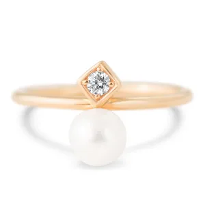 Diana Pearl and Diamond Linear Ring