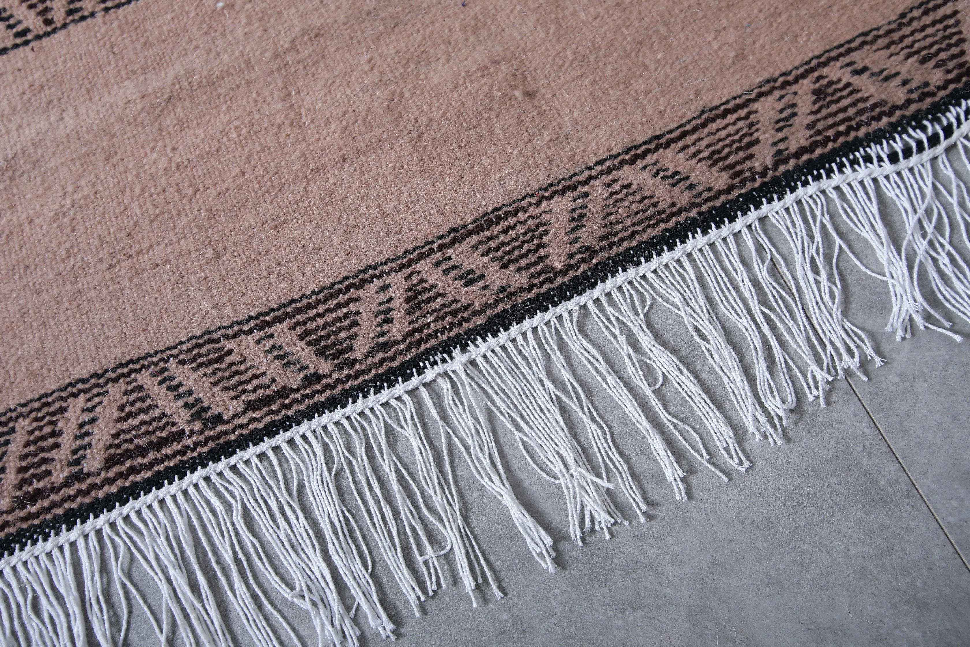 Flat woven Moroccan rug - Tuareg rug style - Custom size rug