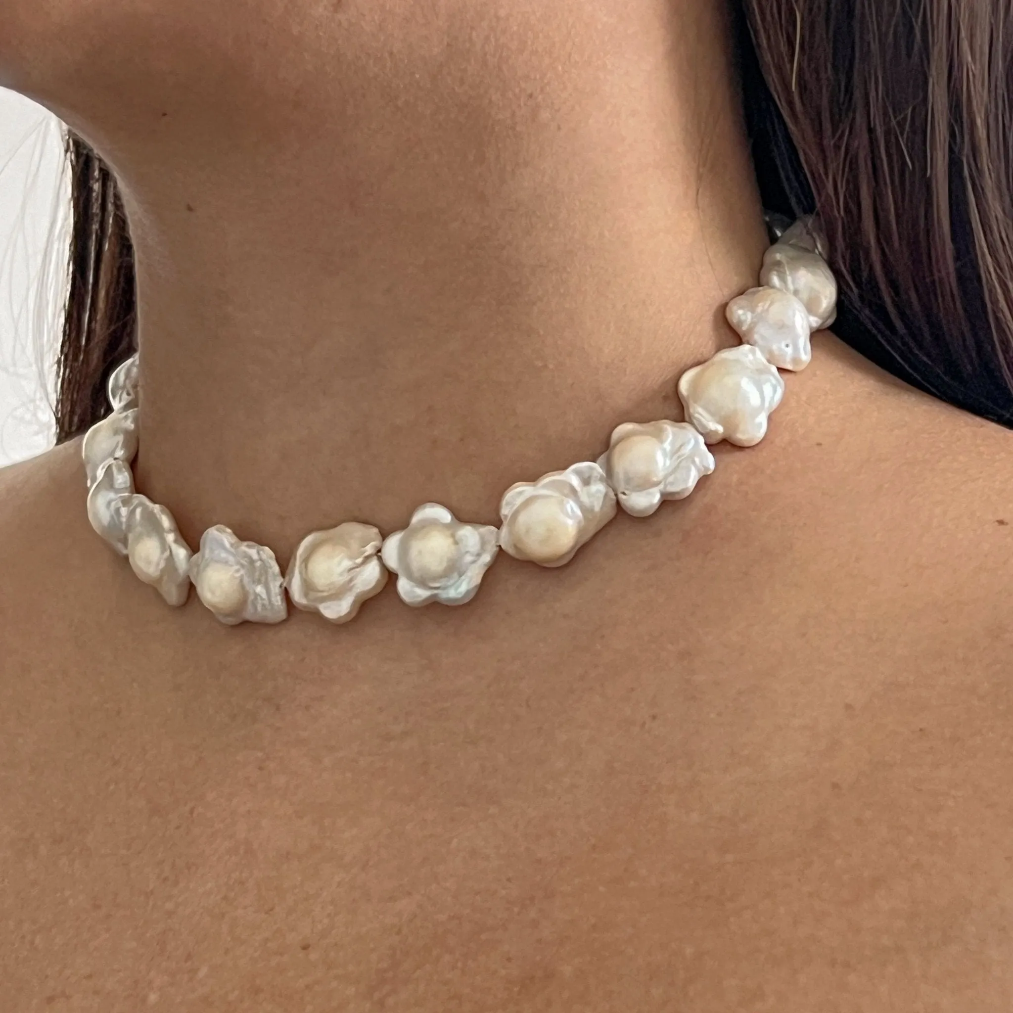 Flora Pearl Necklace