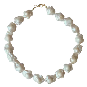 Flora Pearl Necklace