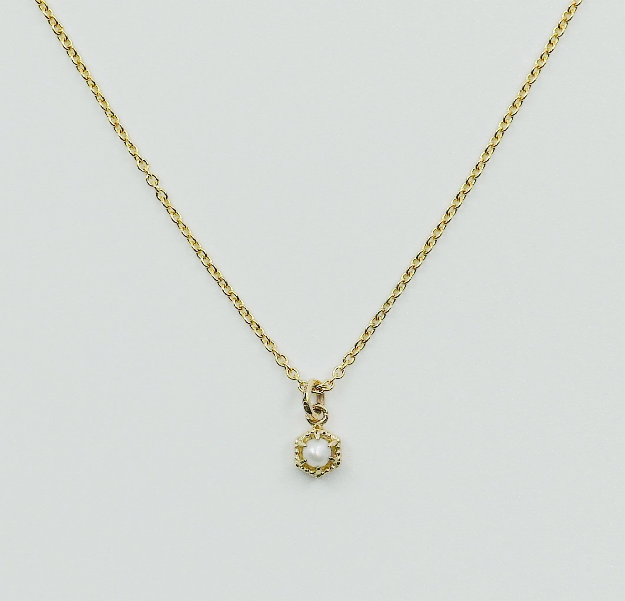 Frame Mini Pearl Necklace