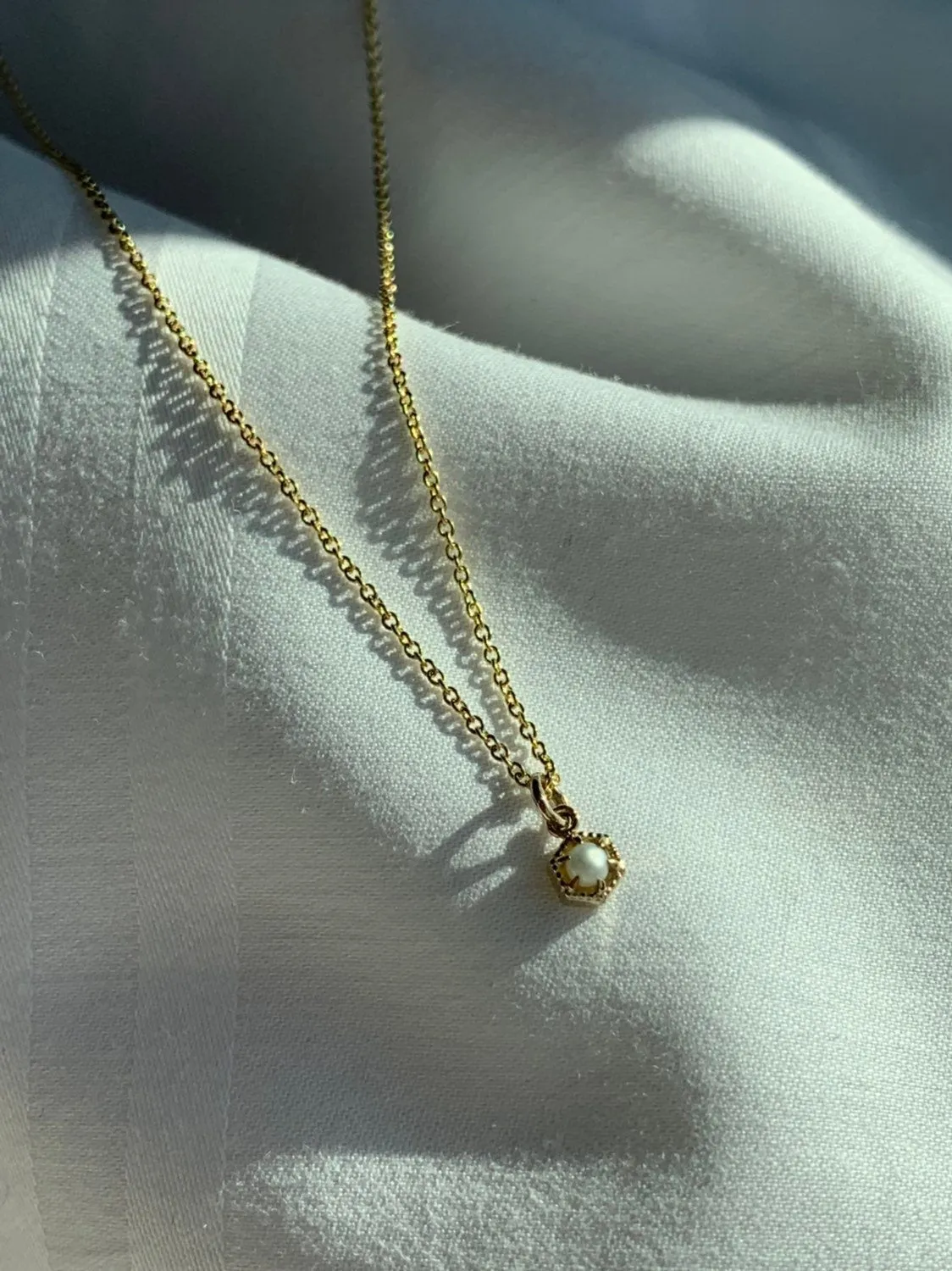 Frame Mini Pearl Necklace