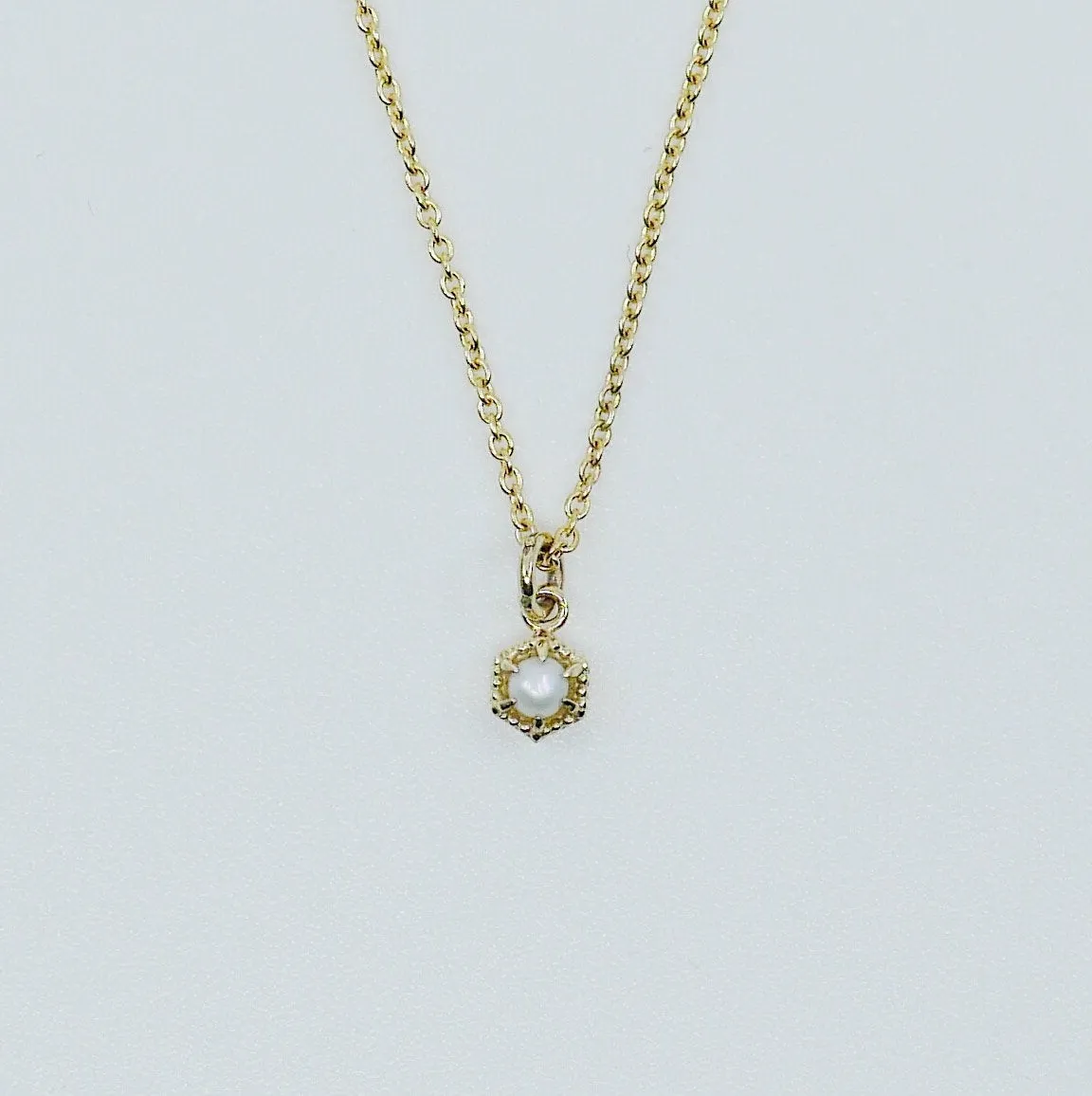Frame Mini Pearl Necklace