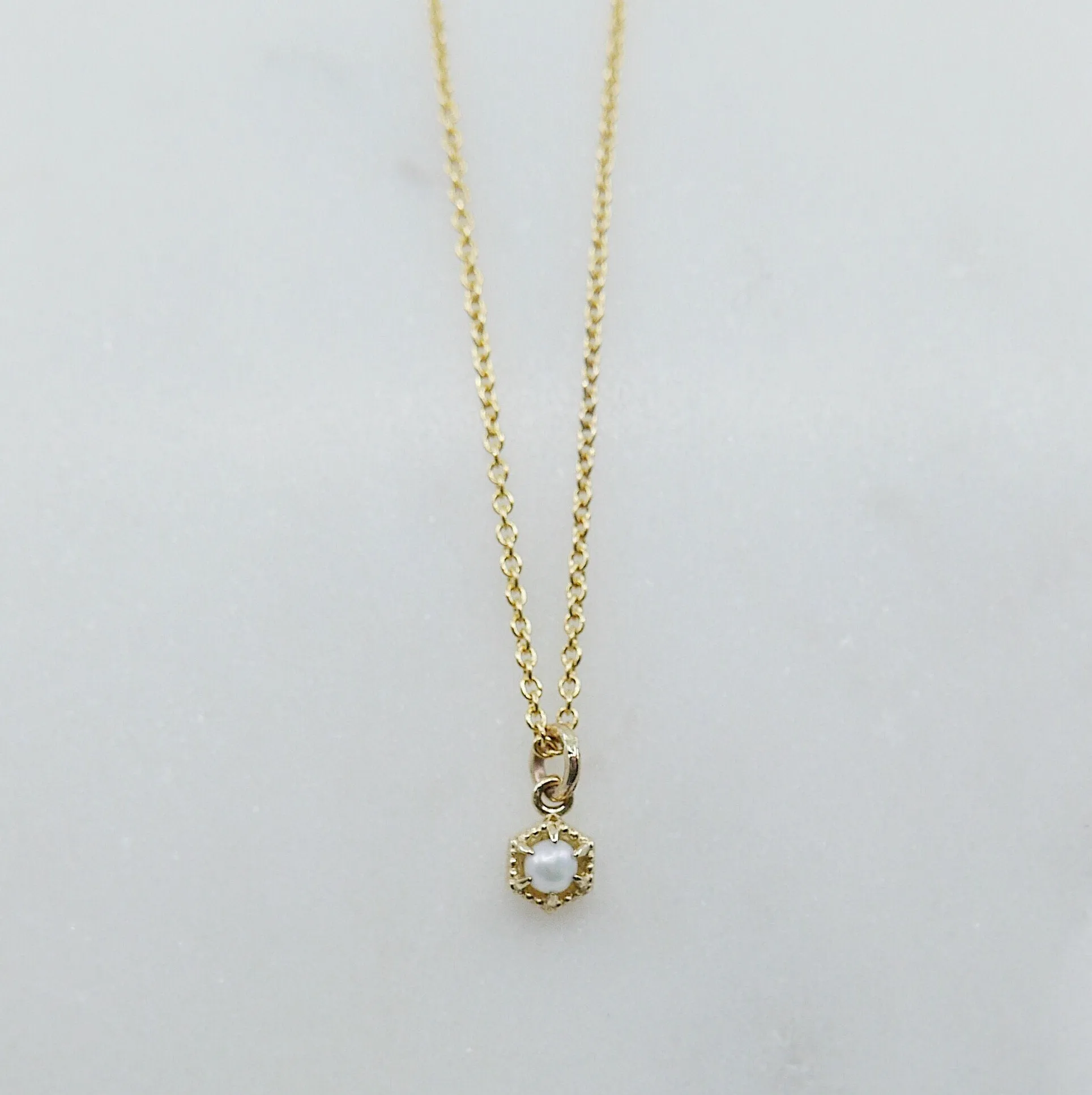 Frame Mini Pearl Necklace