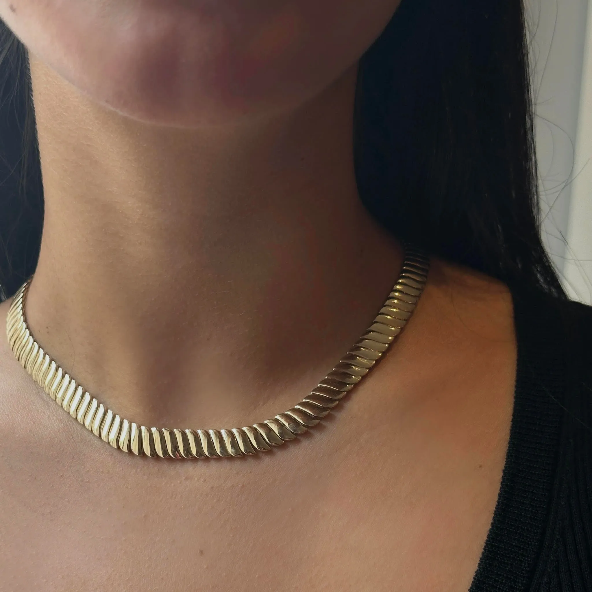 Gabriella Wide Wave Necklace