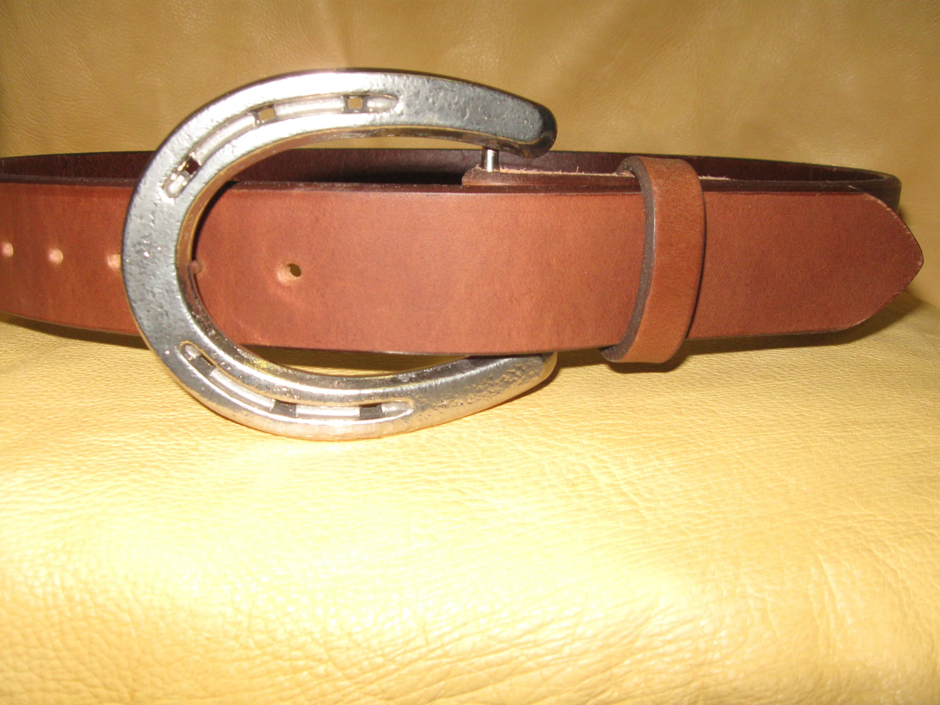 Hand-Made Horseshoe Buckle Harness Leather Belt