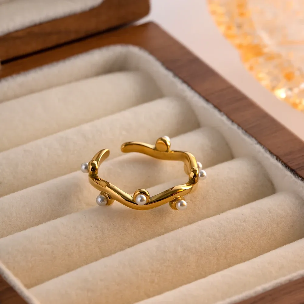 Irregular Water Wave Pearl Branch Ring