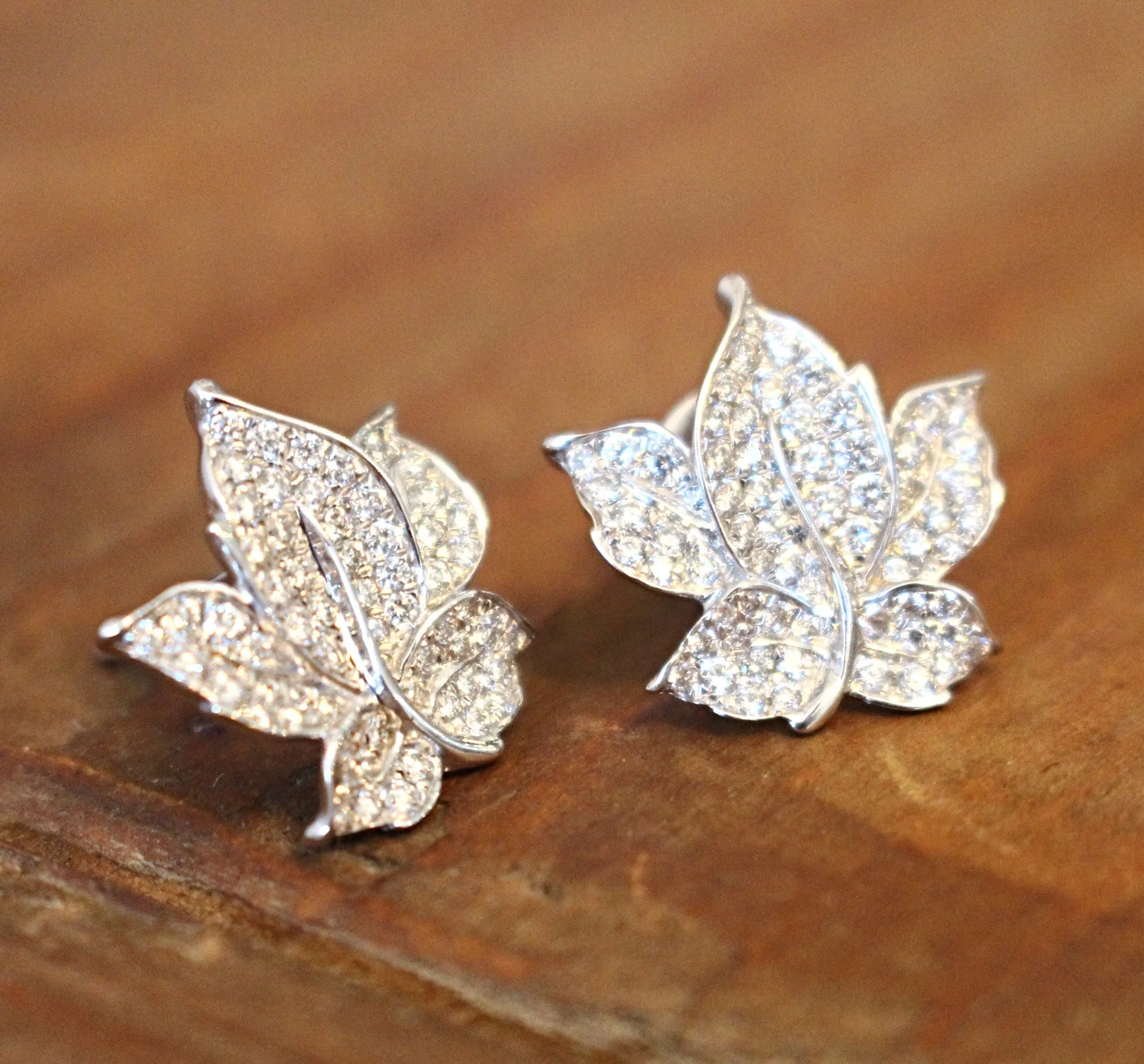 Leaf Diamond Earrings SOLD OUT(15 Days to Remake)
