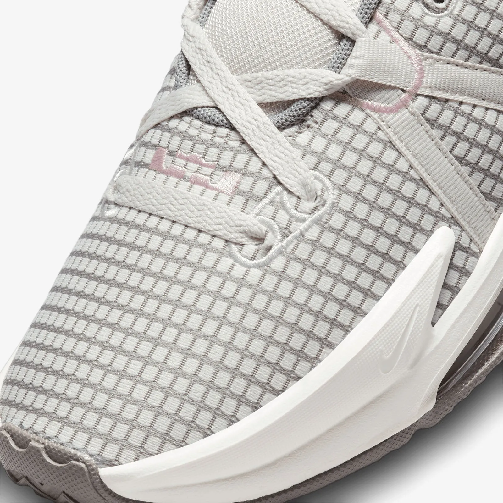 LeBron Witness 7 - 'Light Bone'