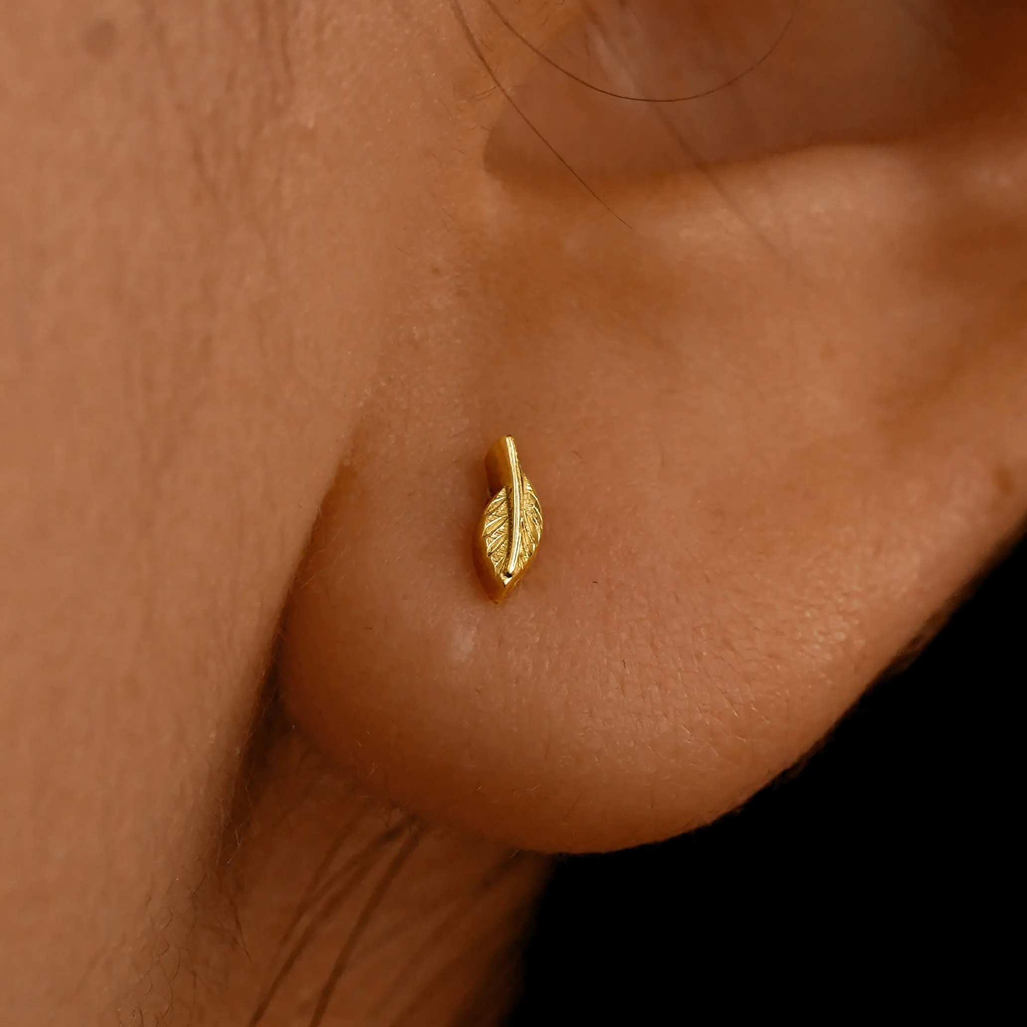 Mini Leaf Flatback Piercing