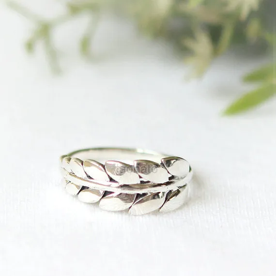 N002 Leaf ring in sterling silver