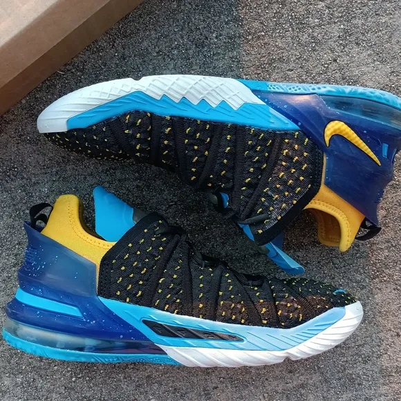 Nike LeBron 18 “Lakers Heritage” 6.5Y/8W