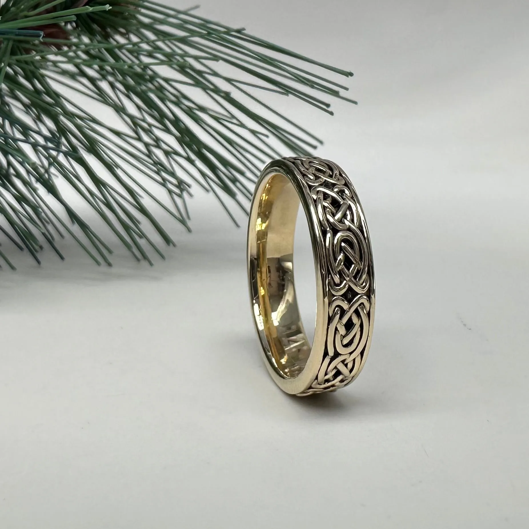 Rohan’s Tangle Band - 14k Yellow
