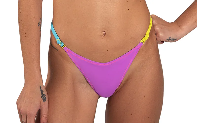 Sandy-Haley Bikini ::RET