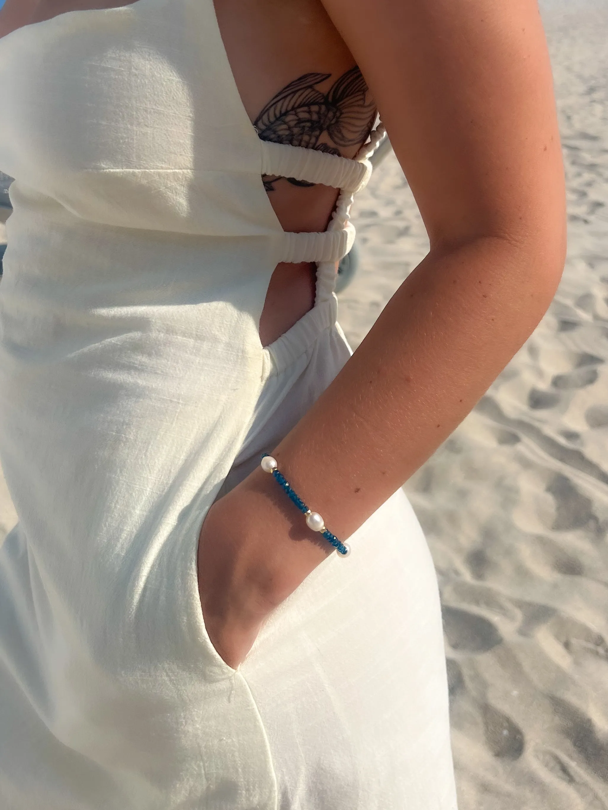 Swiss Blue Topaz Pearl Station Bracelet