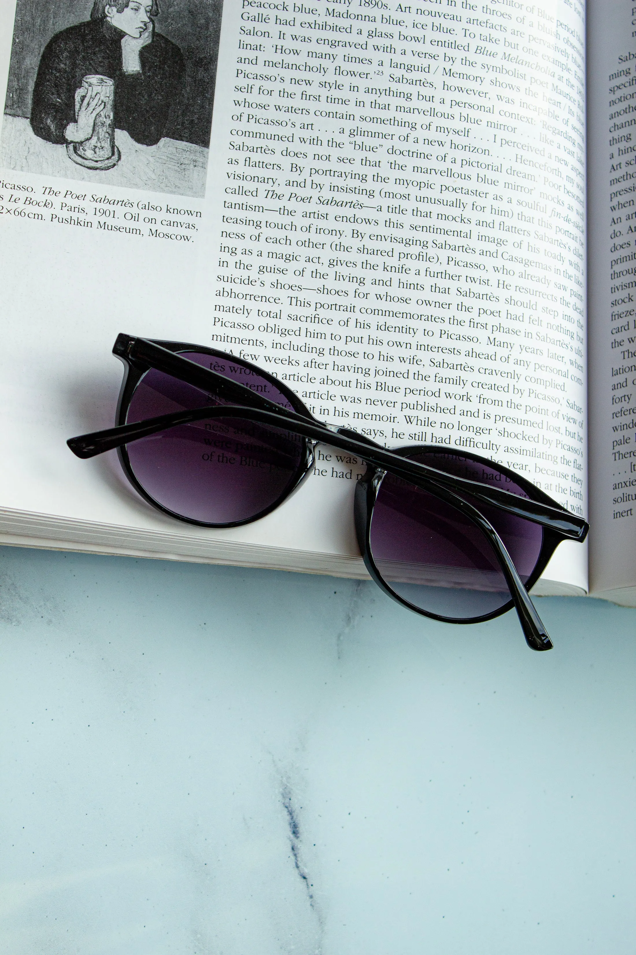 Thin Classic Round Retro Sunglasses