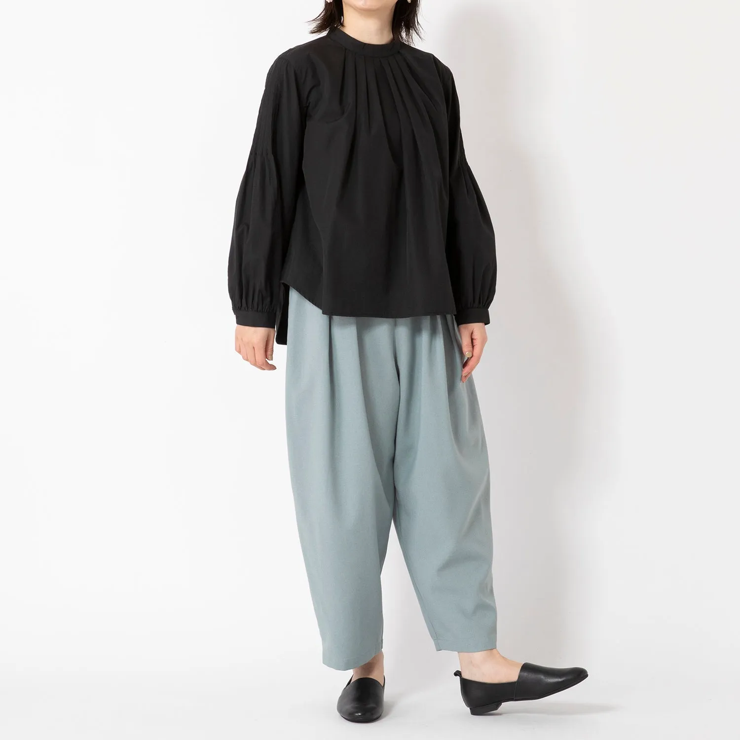 uncinq | アンサンク　Melange Ox Wide Tuck Easy Pants