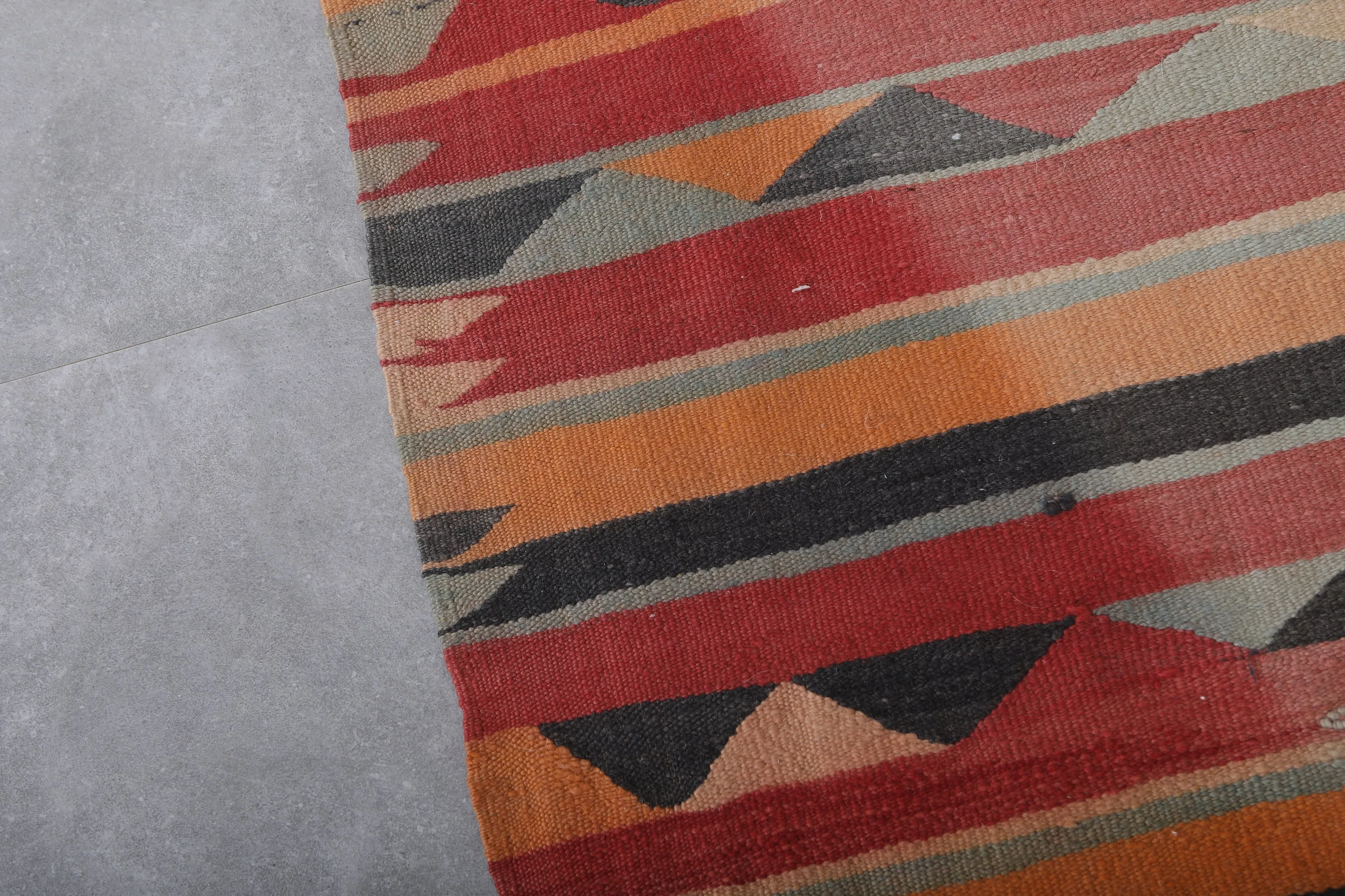 Vintage Berber Kilim Rug - Handwoven 5.5 FT X 10.9 FT | Moroccan Artisan Treasure