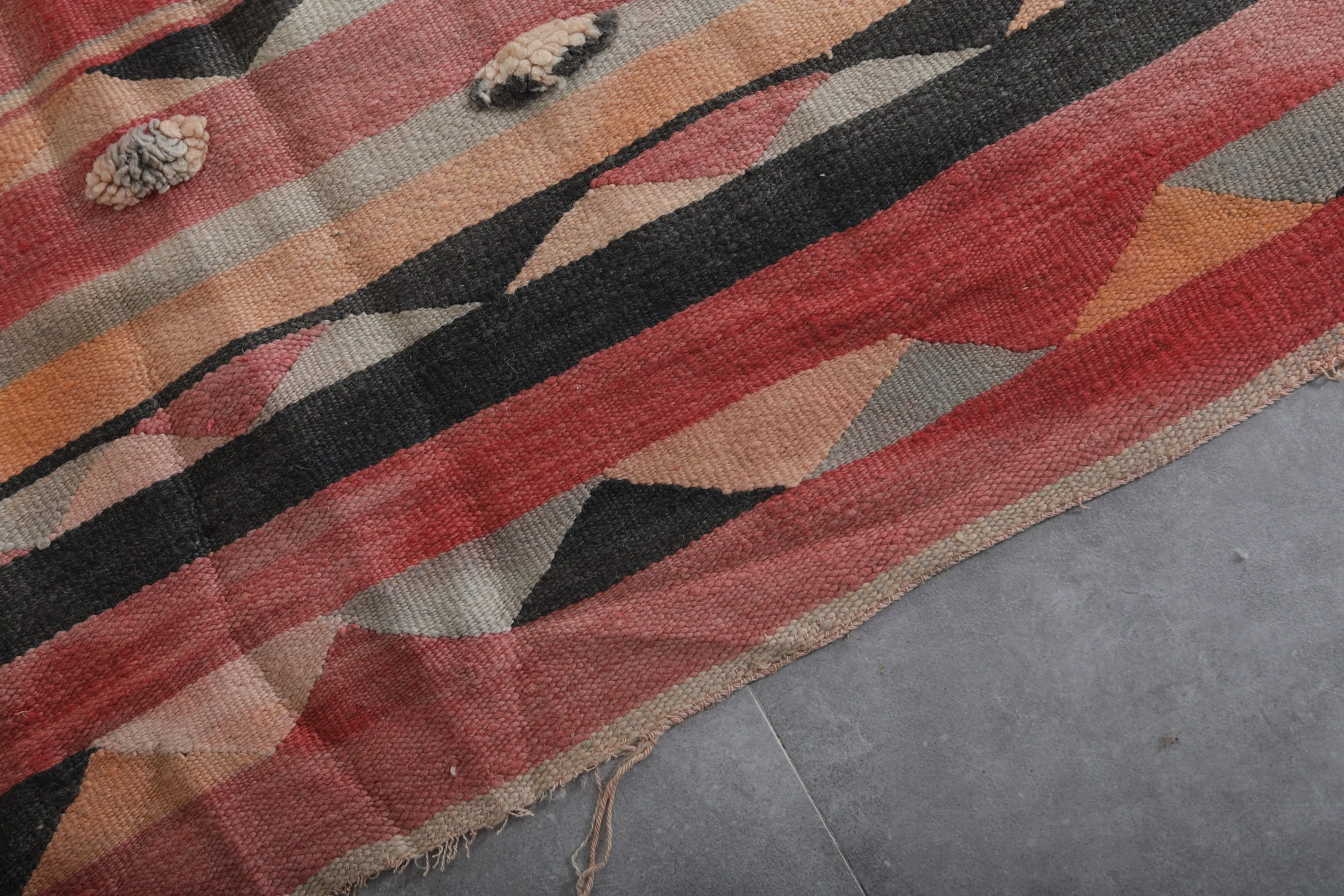 Vintage Berber Kilim Rug - Handwoven 5.5 FT X 10.9 FT | Moroccan Artisan Treasure