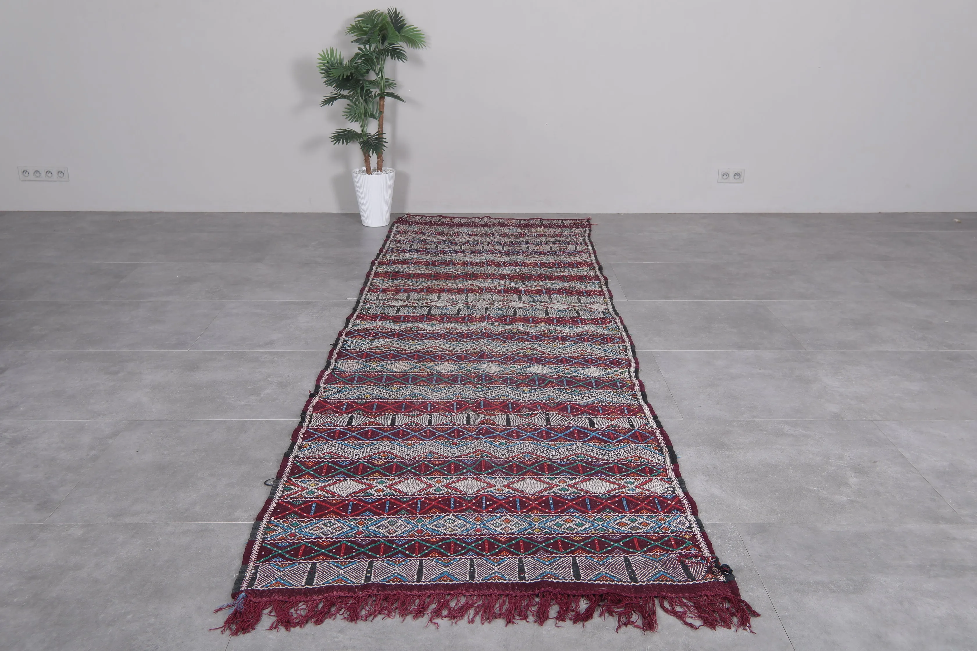 Vintage Moroccan Kilim Runner Rug – 3.9 x 12 ft Handwoven Wool Carpet