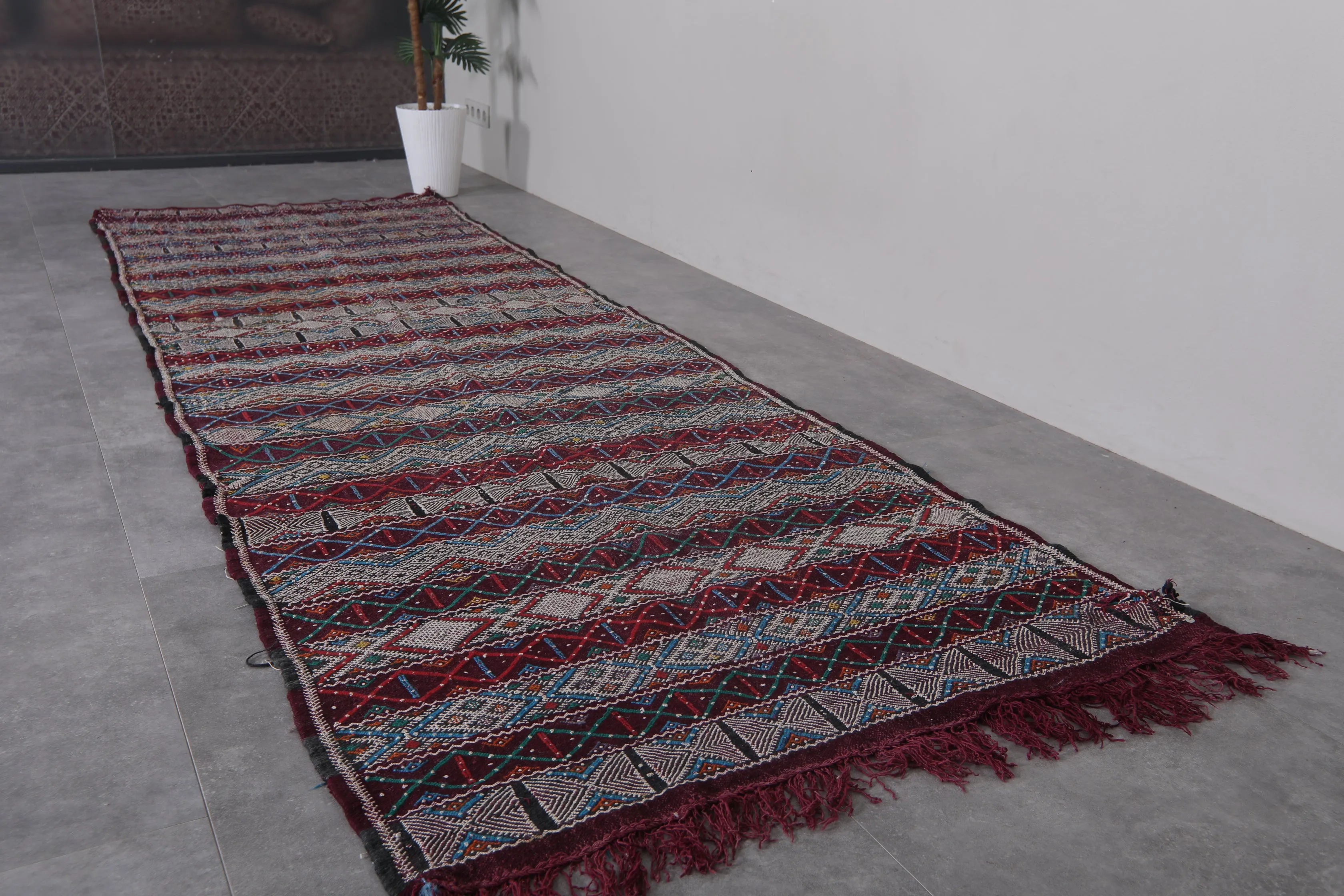 Vintage Moroccan Kilim Runner Rug – 3.9 x 12 ft Handwoven Wool Carpet
