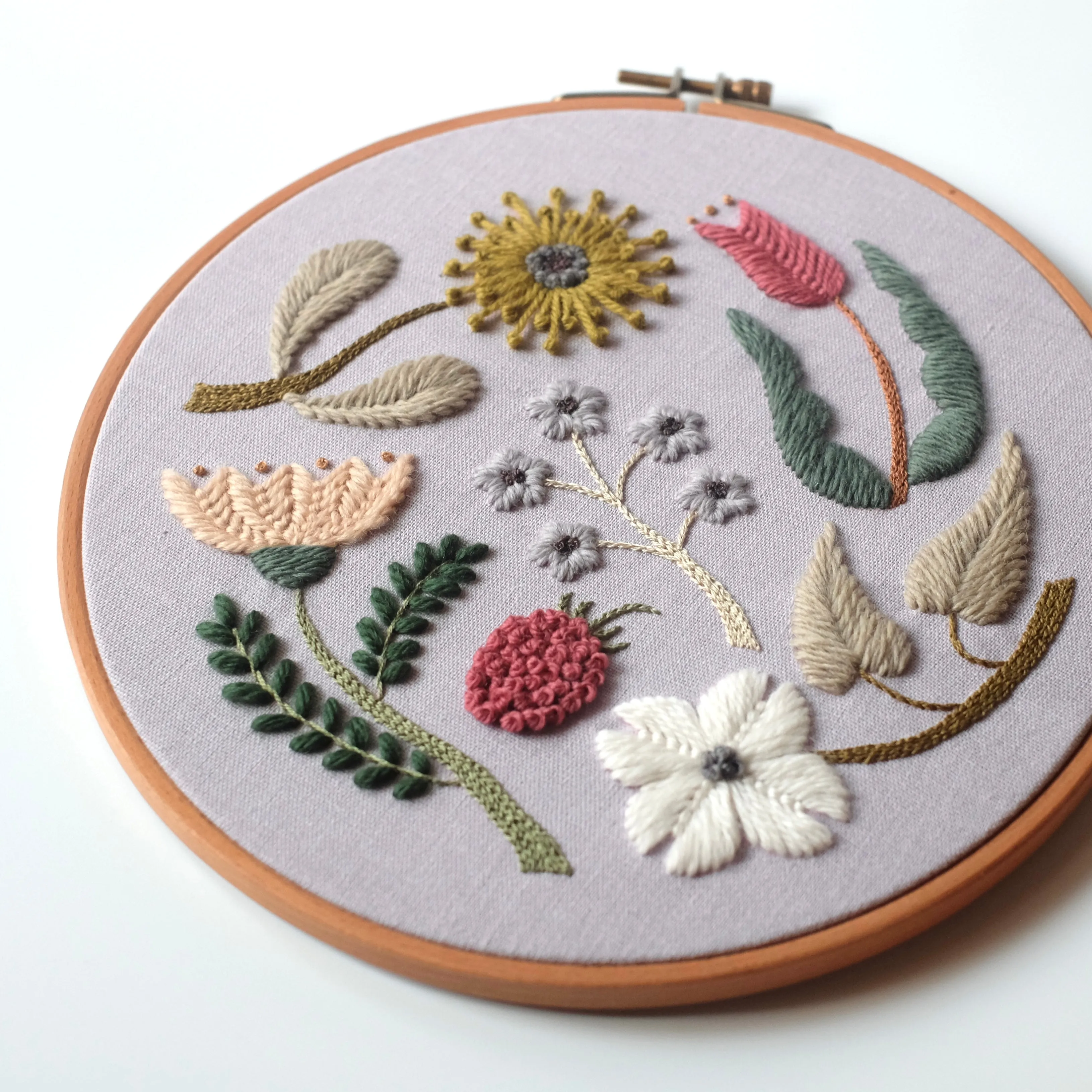 Wool Berry and Flowers - PDF Pattern